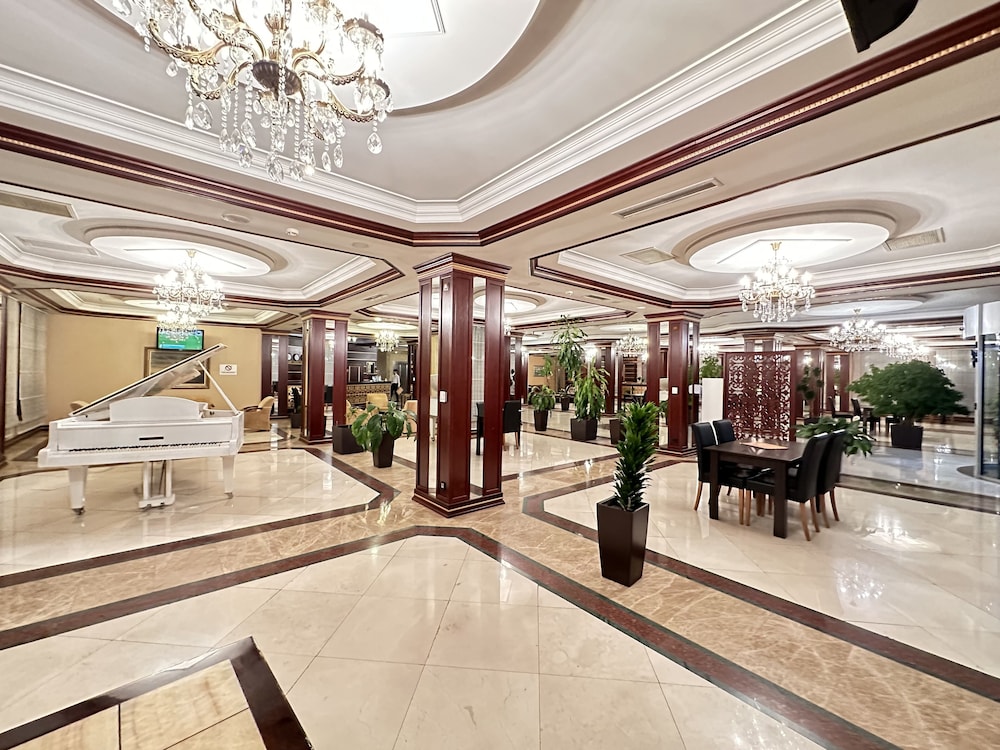 Modern Hotel Baku 11/55