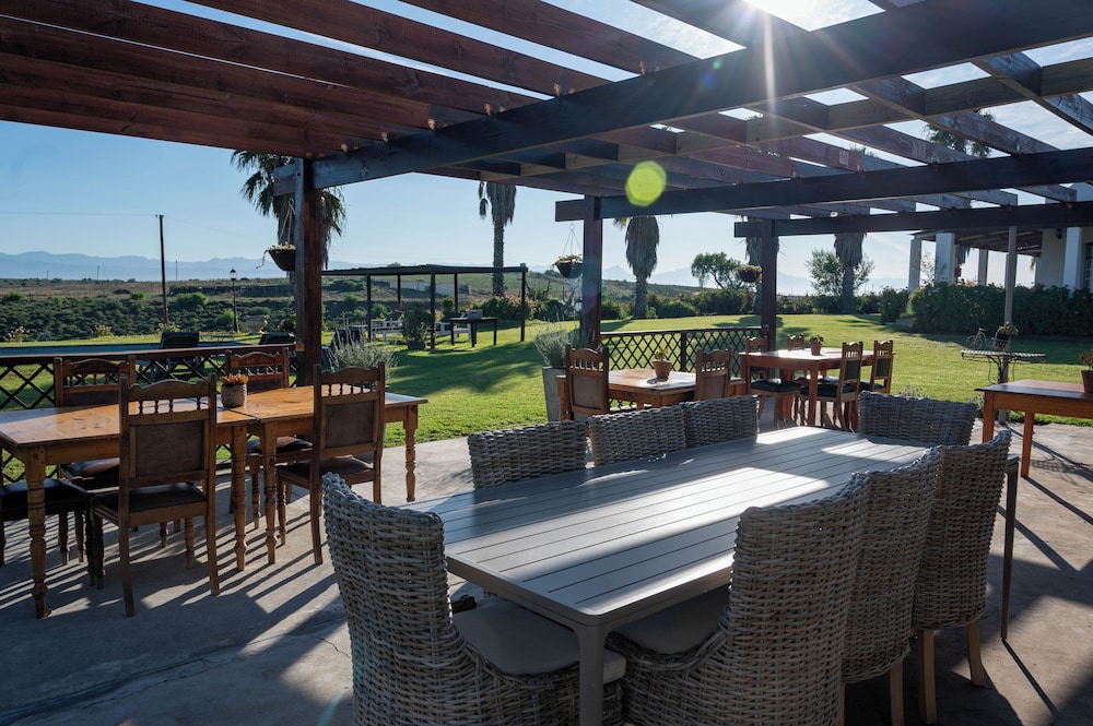 De Denne Guest House 32/50