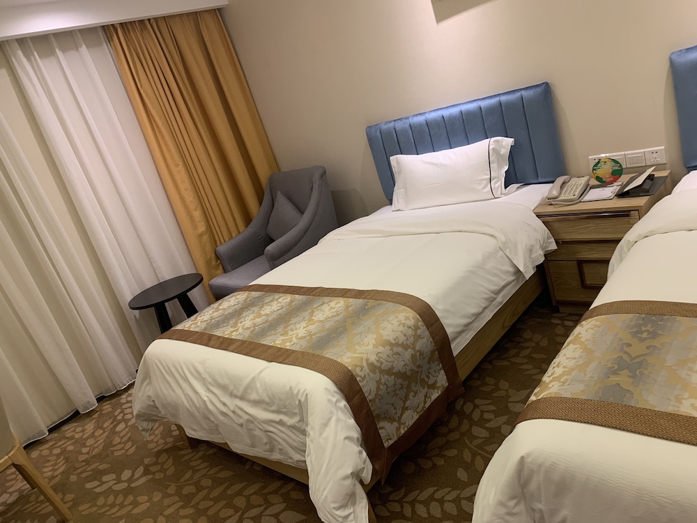 Golden Central Hotel 11/26