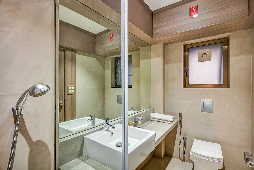 Ashok Deluxe Apartments 16/17