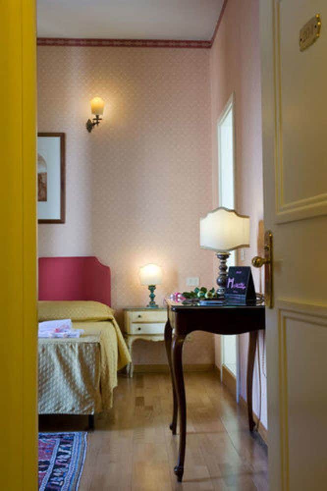 Hotel Hermitage 43/63