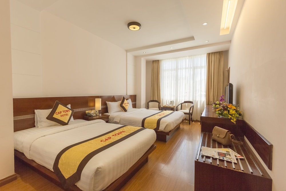 Cap Town Hotel 24/67