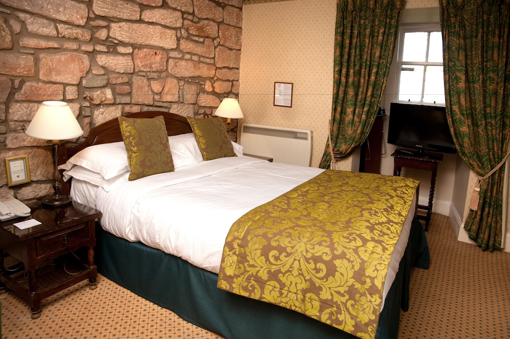 Dalhousie Castle Hotel 10/74