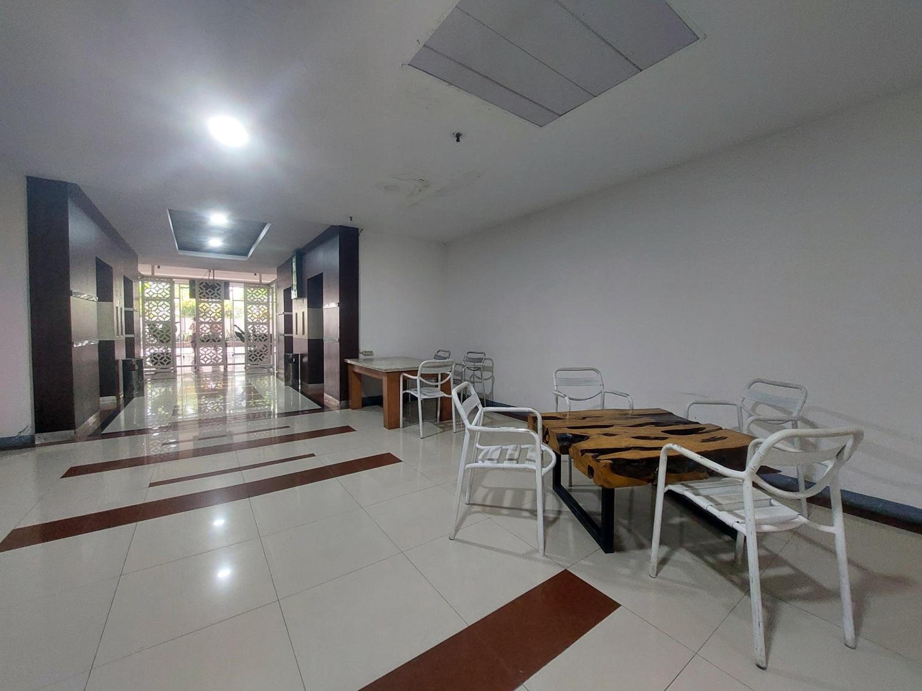 Emerald Apartel 42/51