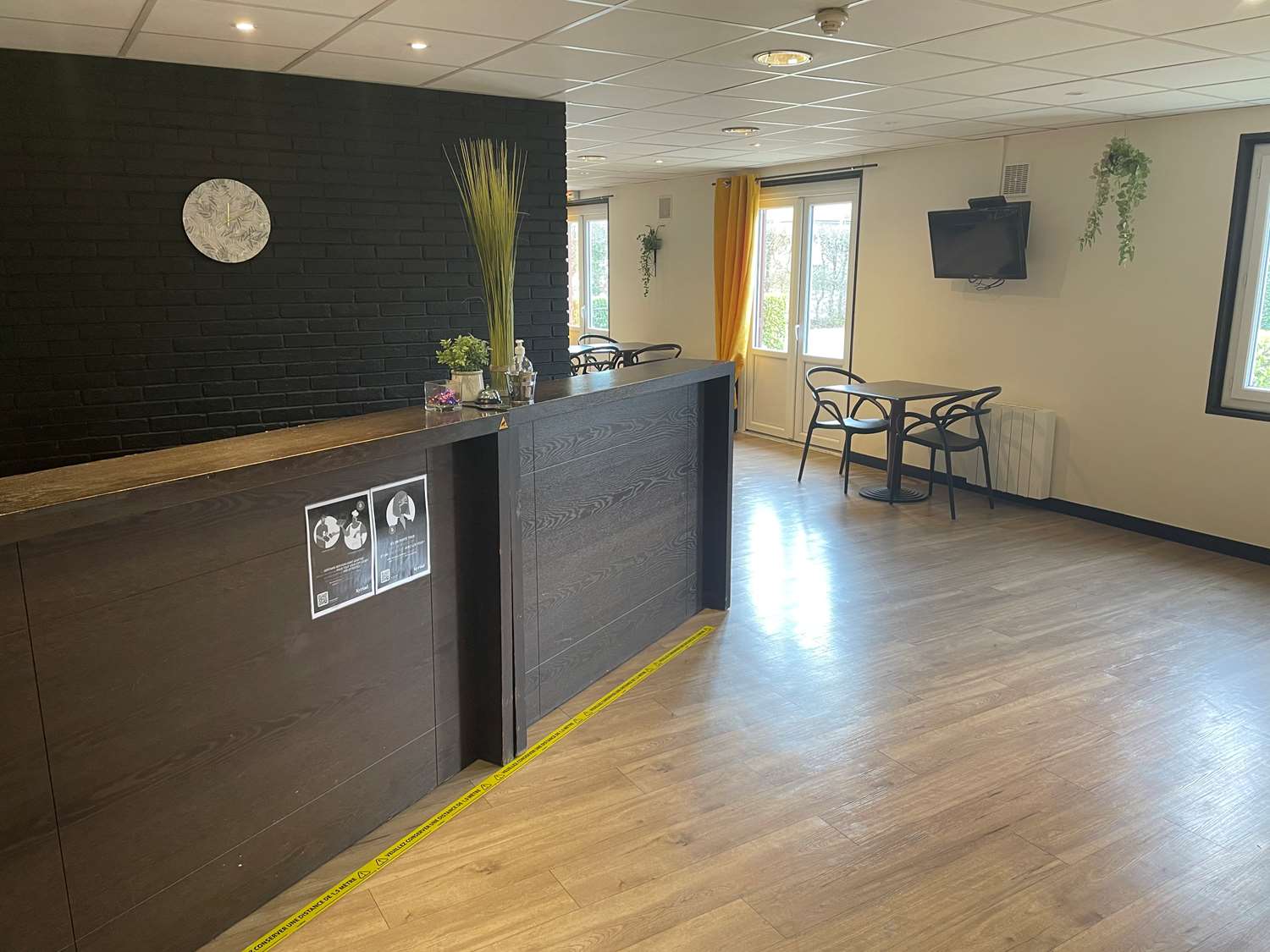 Hotel inn design Macon Sance 1/19