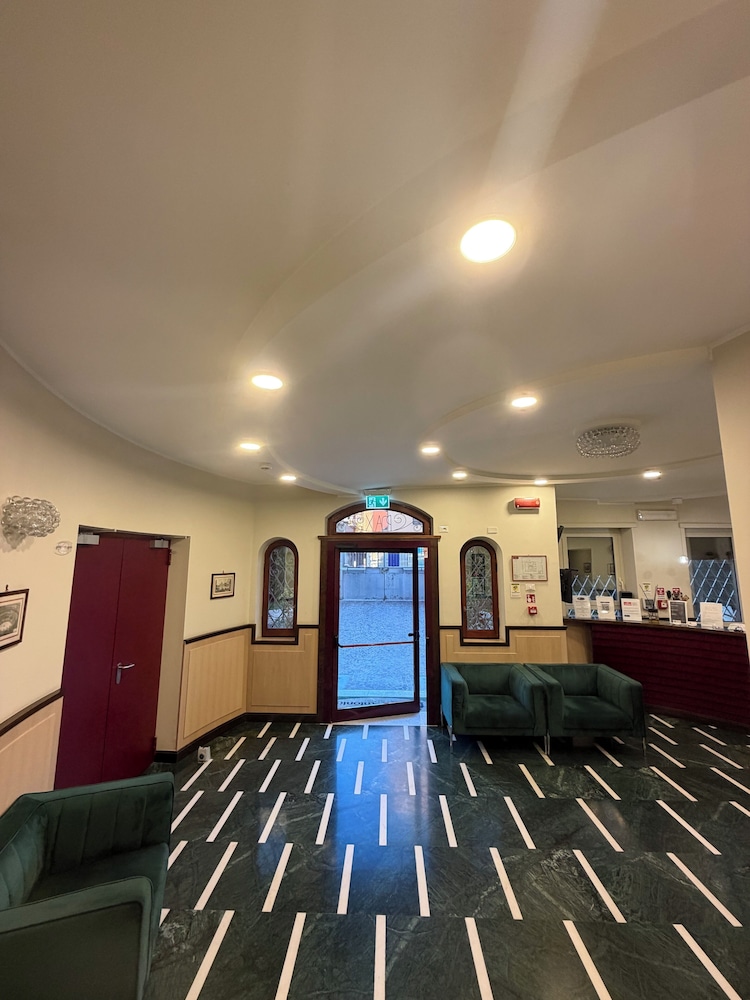 Palazzo Sant'Antonio Roma 14/22