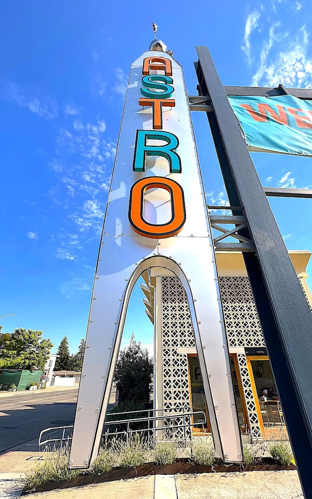 The Astro 5/50