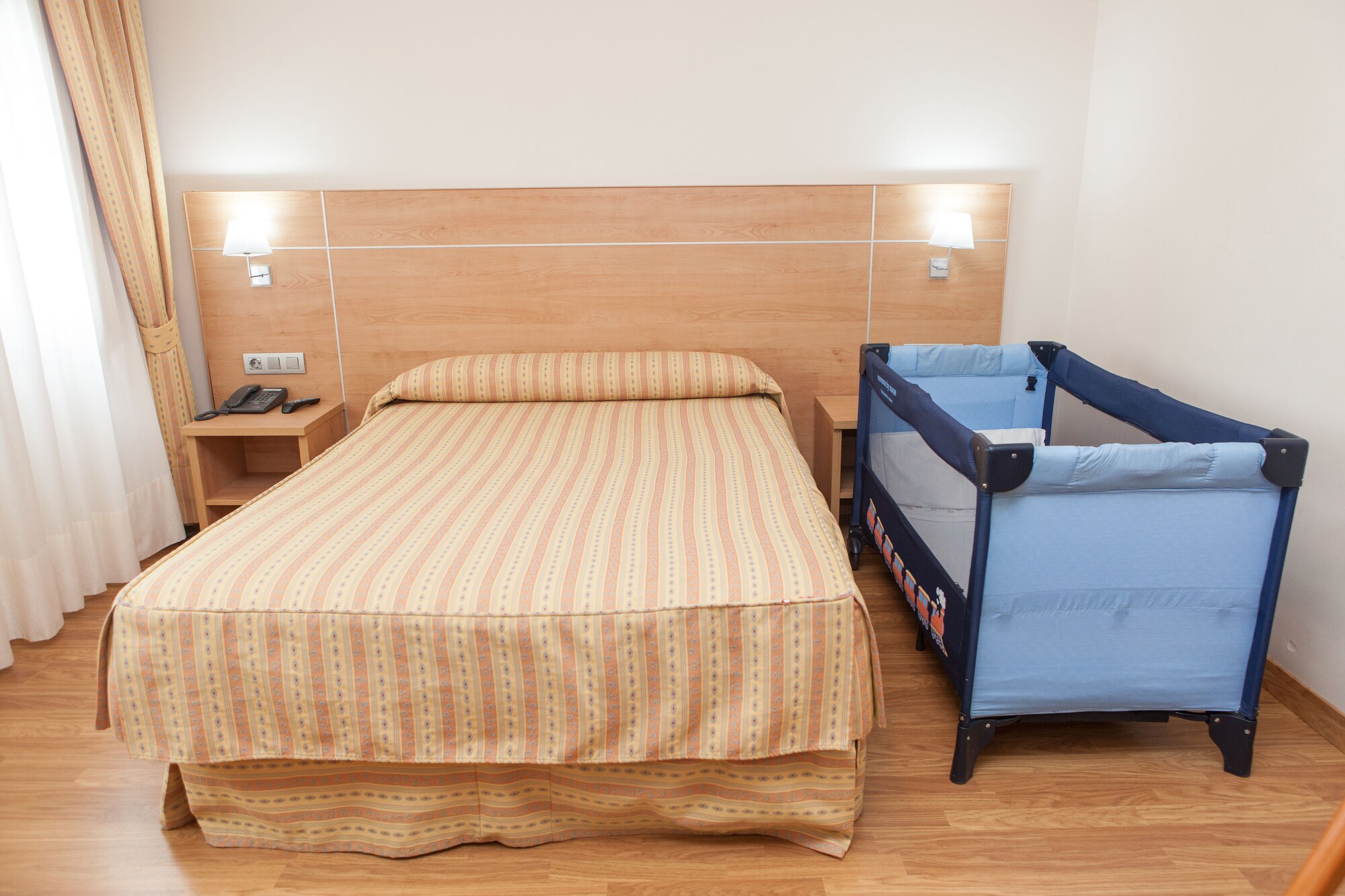 Standard, Twin Beds, Hotel Las Anclas 5/10