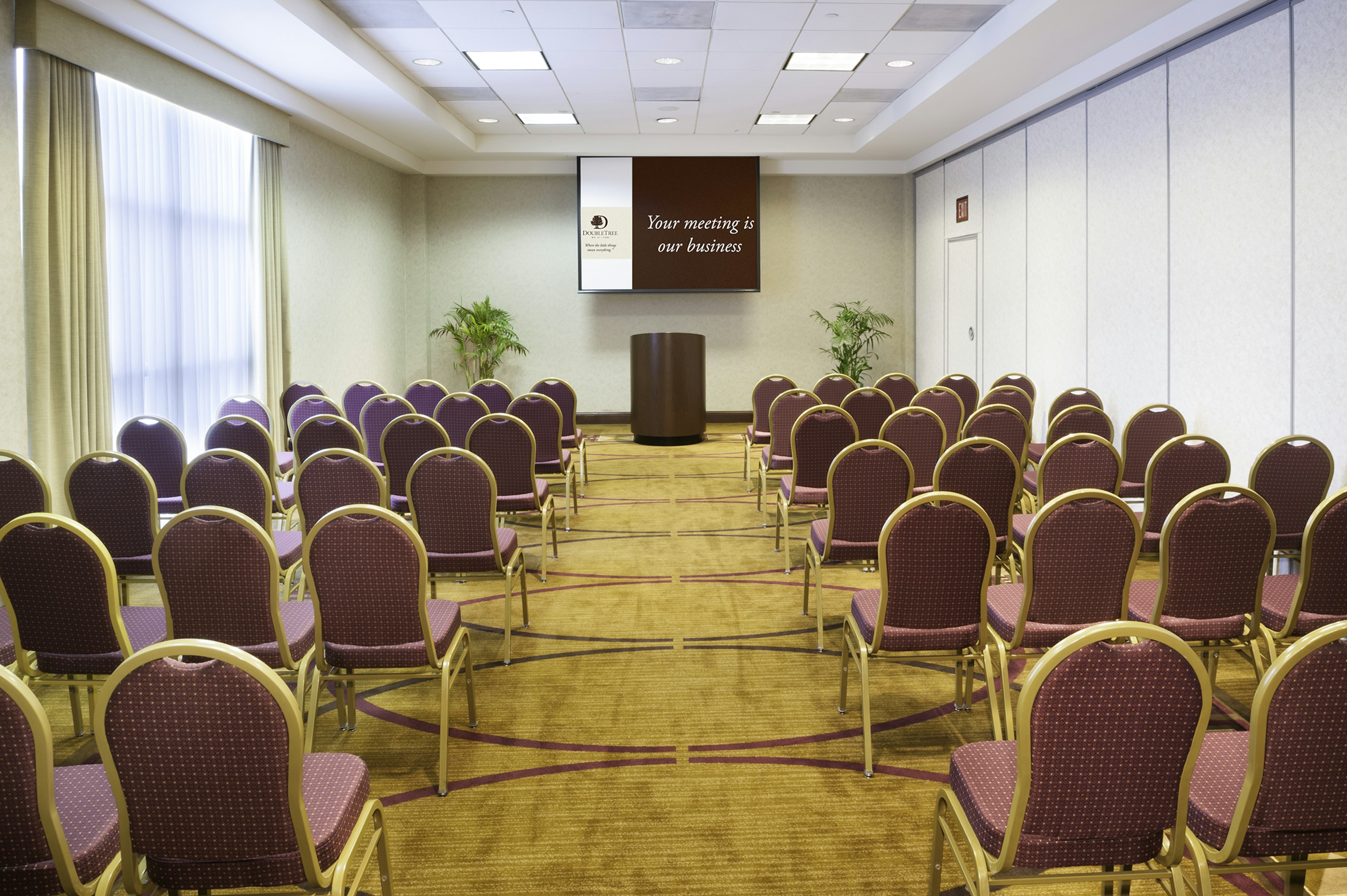 Doubletree By Hilton Milwaukee 44/58