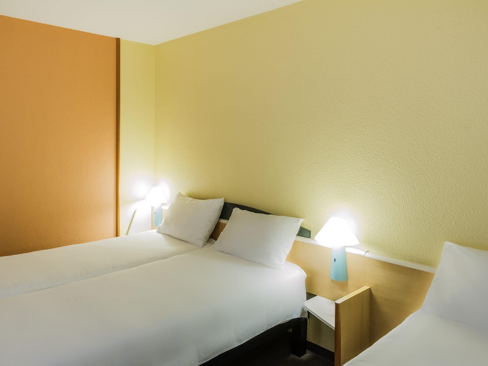Ibis Porto Sao Joao 18/59