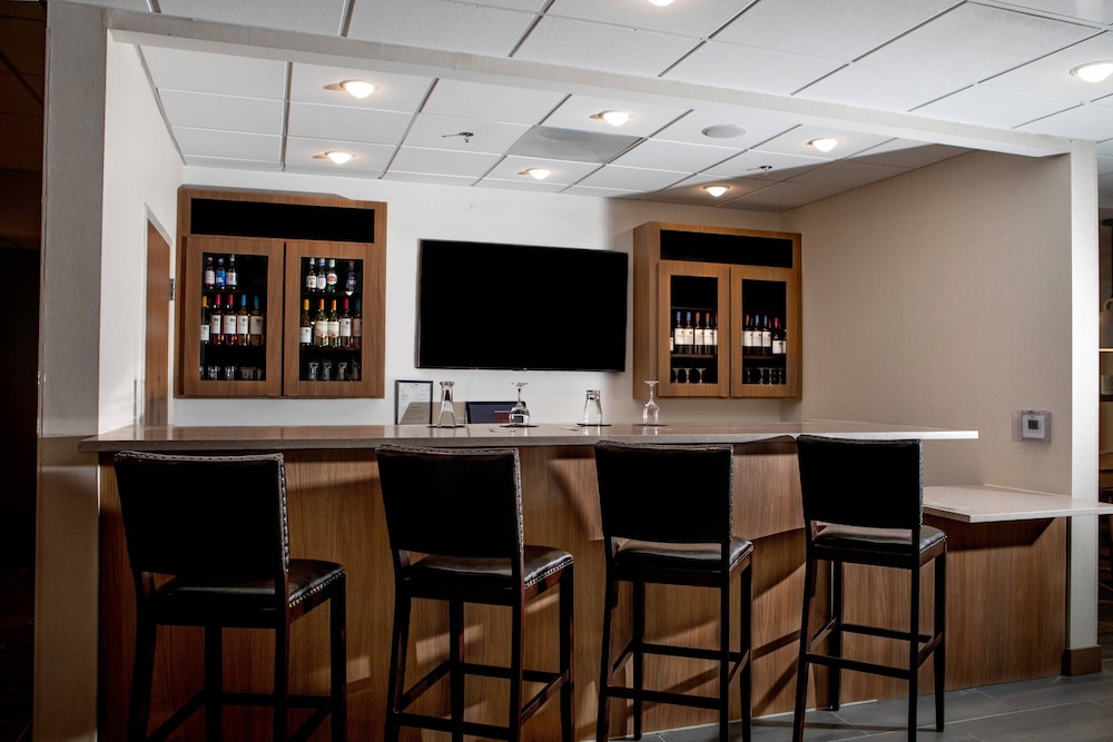 Fairfield Inn & Suites By Marriott Richmond Airport 43/48
