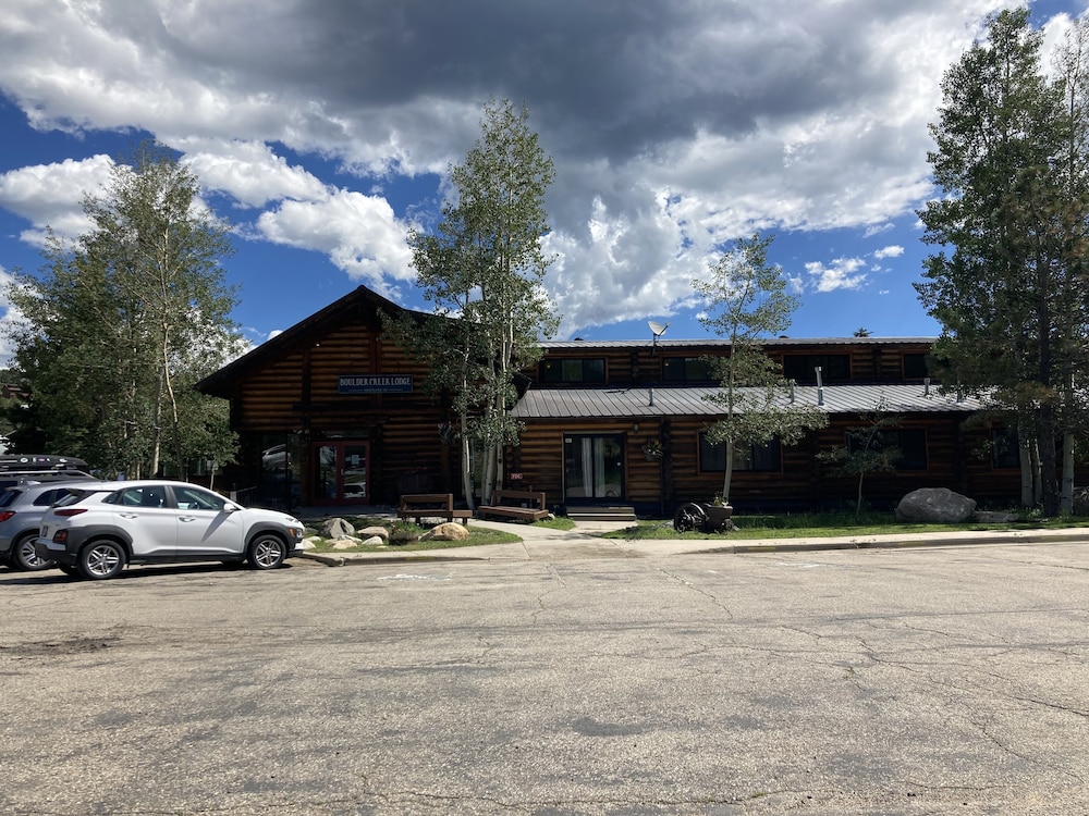 The Boulder Creek Lodge 55/64