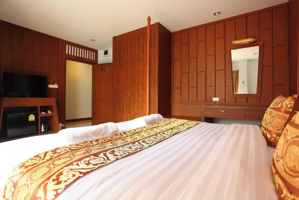 غرفة ديلوكس بسرير مزدوج، Lotus Hotel Patong 6/10