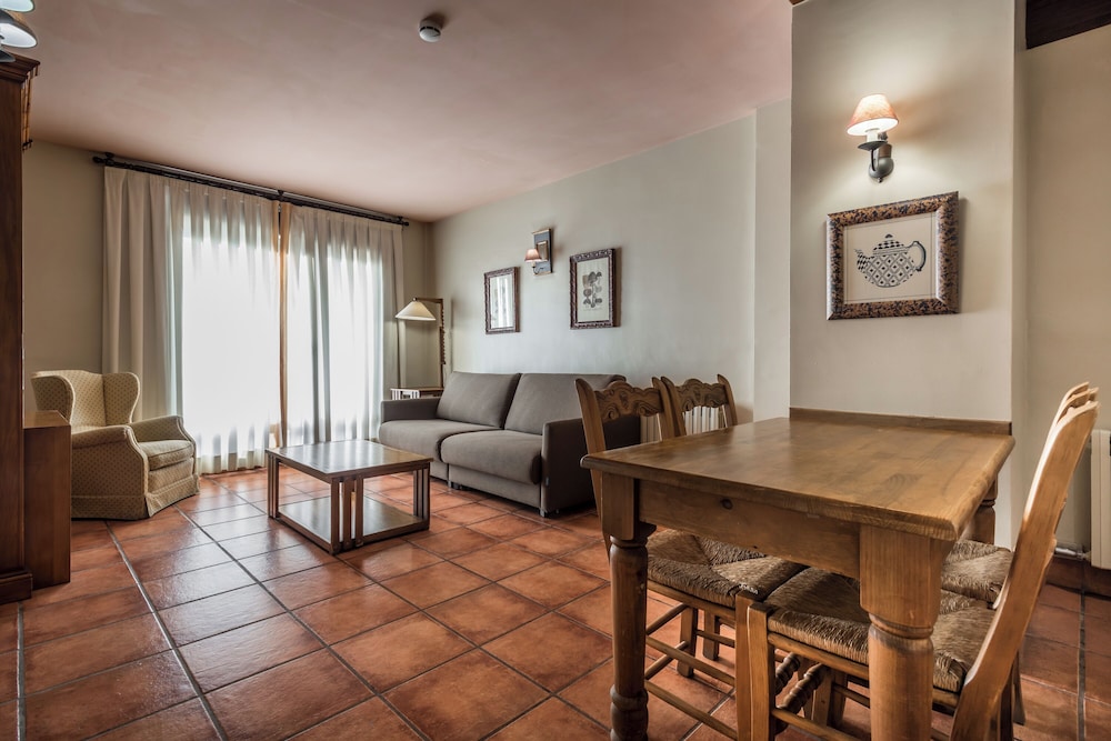 Suite Aparthotel & Spa Eth Refugi d'Aran 31/50