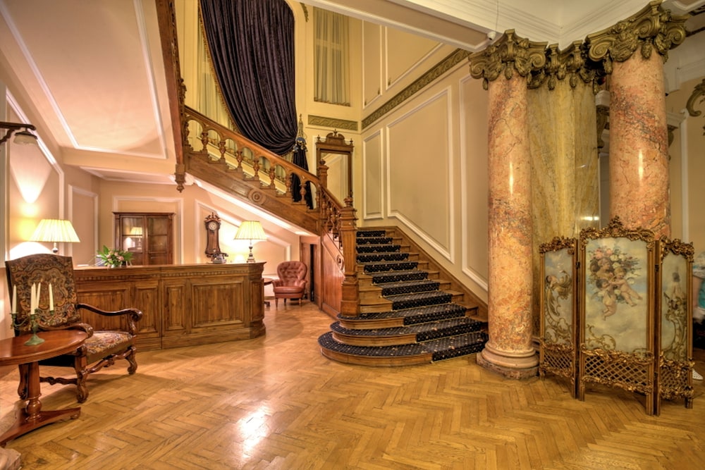 Grand Boutique Hotel 3/77