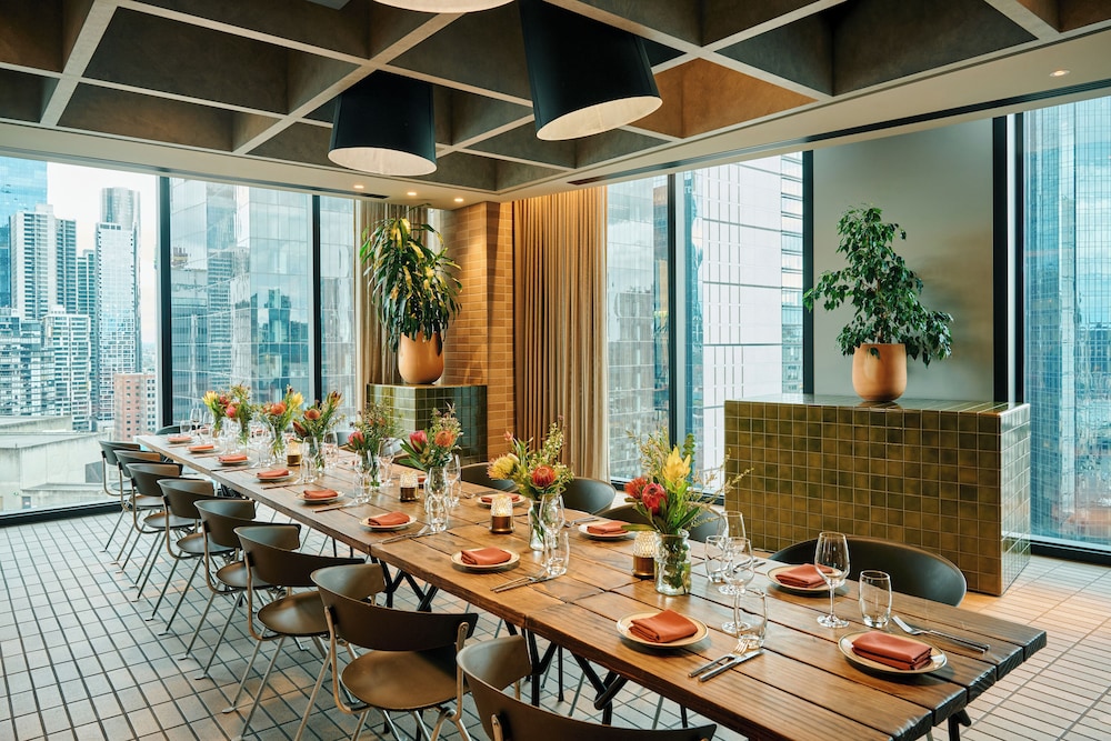 Hyatt Centric Melbourne 42/50