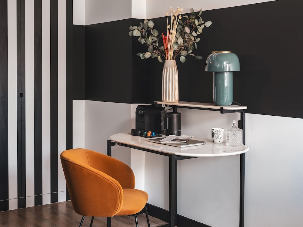 The Originals Boutique Hotel Saint Jean Dacre La Rochelle Vieux Port 60/68