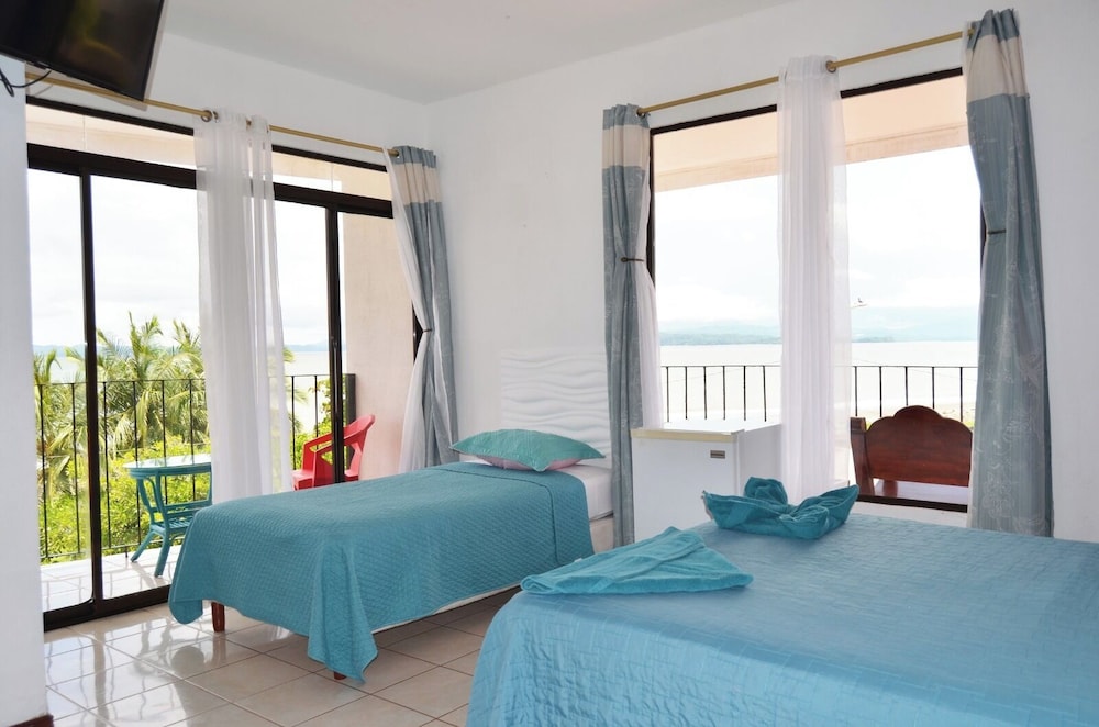 Hotel Las Brisas 16/34