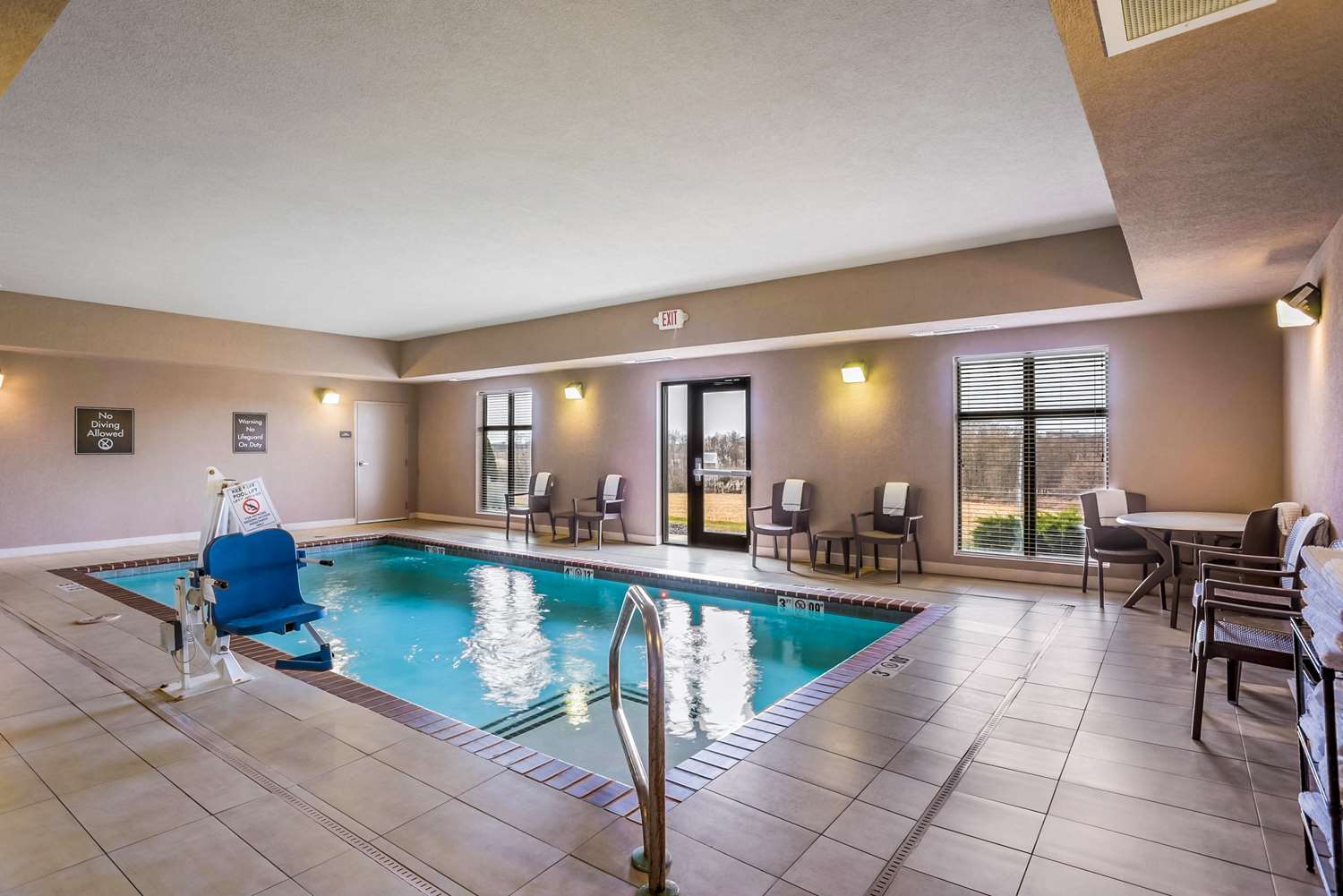 Sleep Inn and Suites Hannibal West 6/19