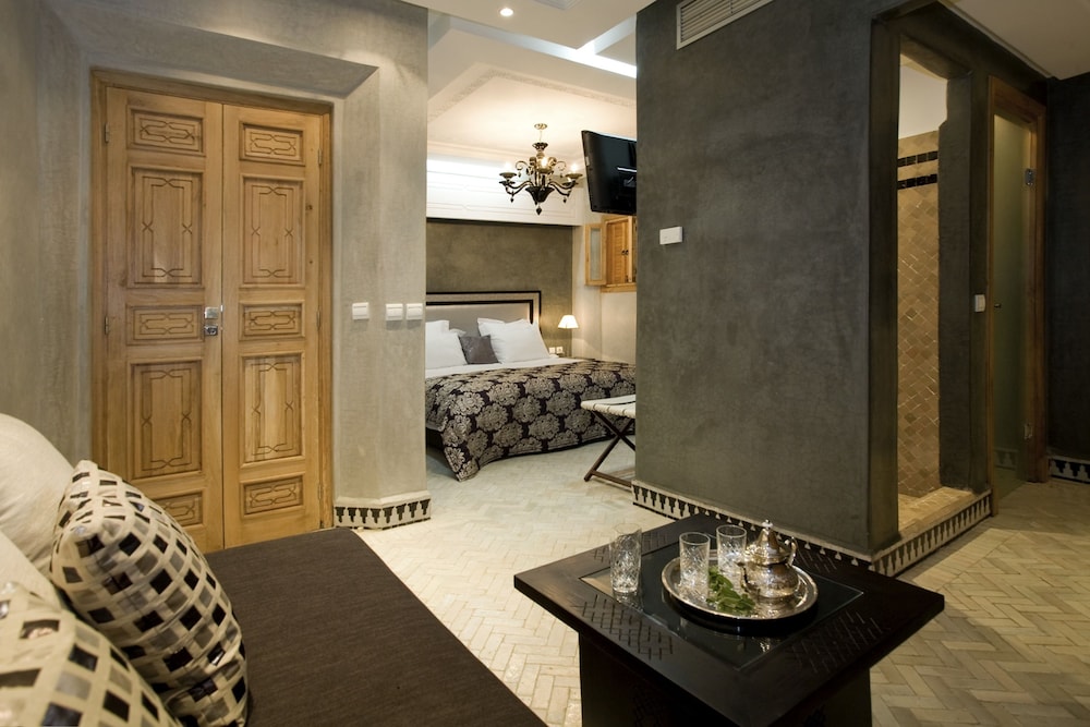Riad L Etoile D Orient 42/75