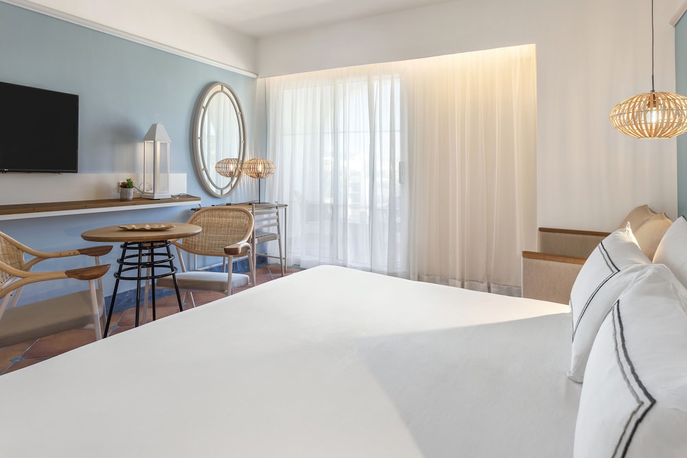Melia Zahara Resort & Villas 66/74