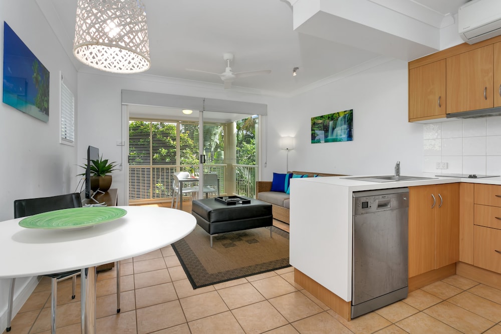 Port Douglas Apartments 12/67