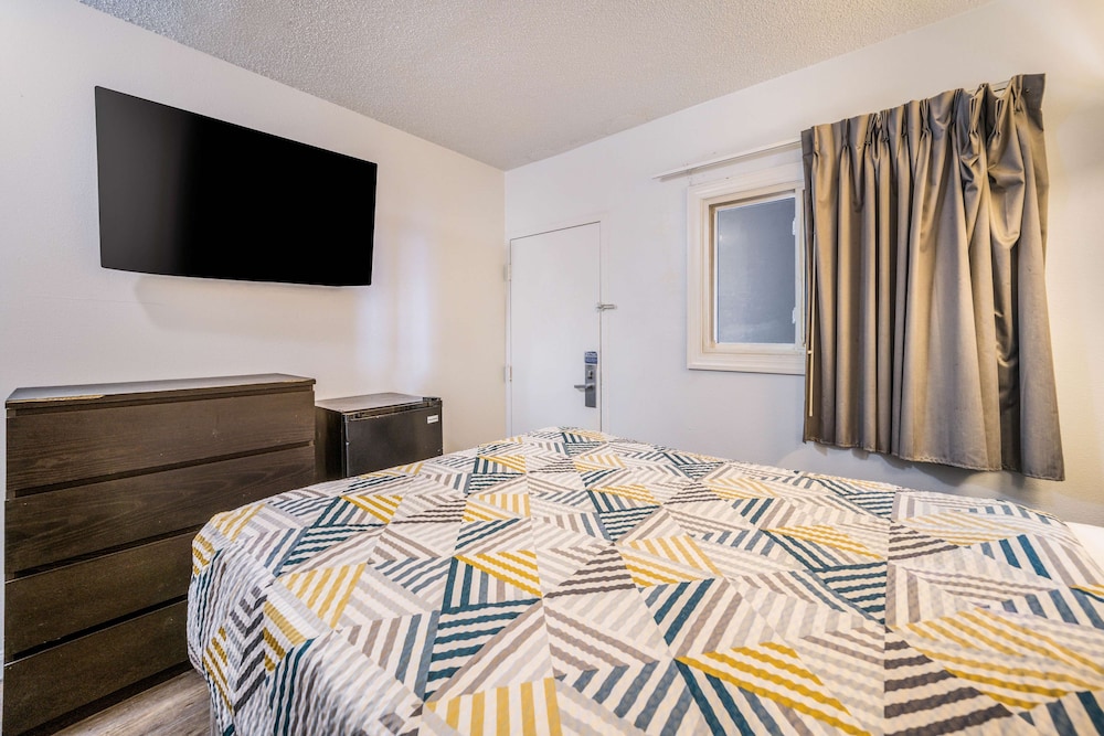 Motel6 Toms River, NJ - Near Seaside Heights 57/69