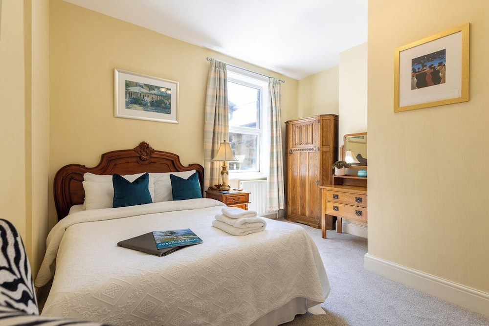 Wynnstay House 12/33