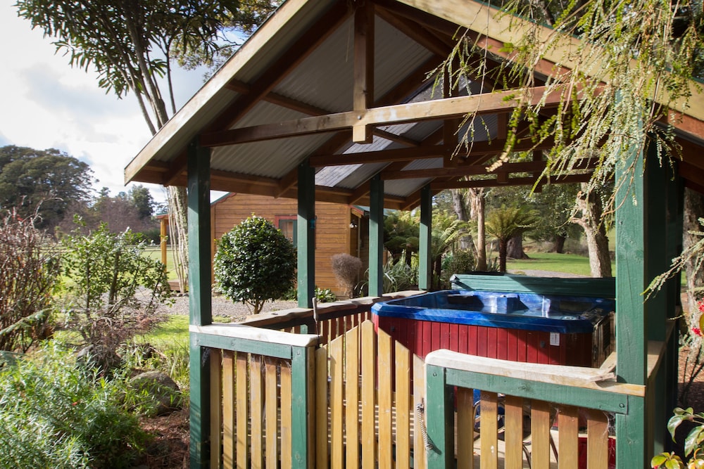 The River Lodge 8/65