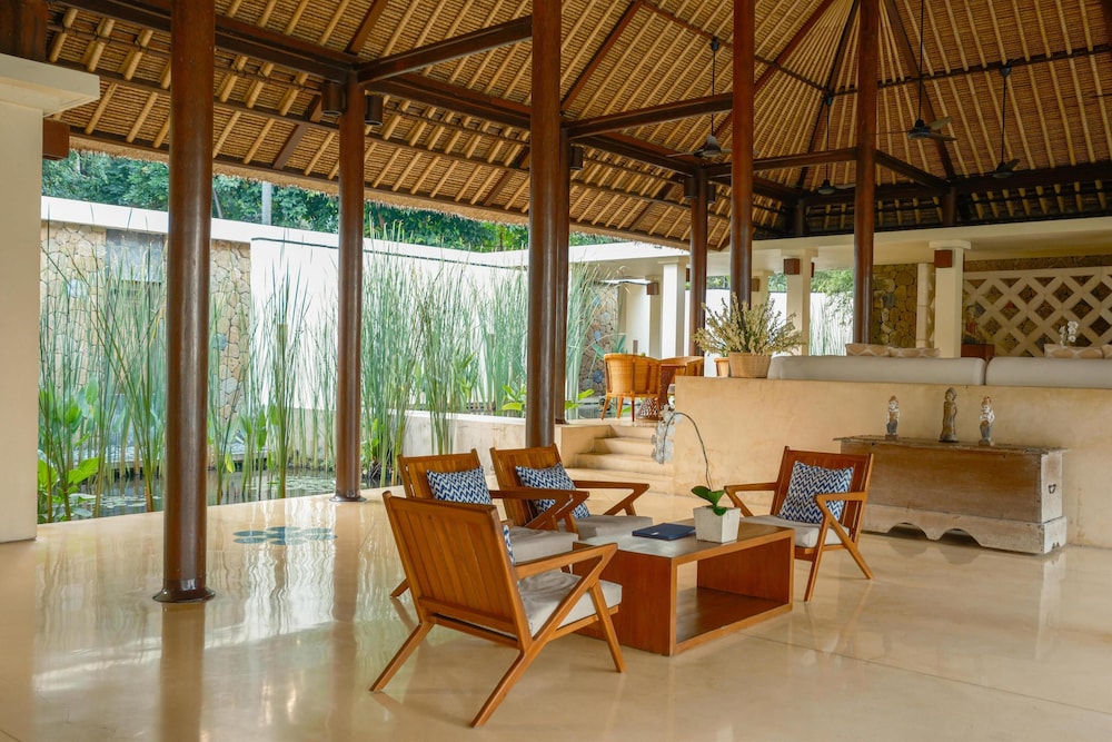 Alila Manggis 33/50