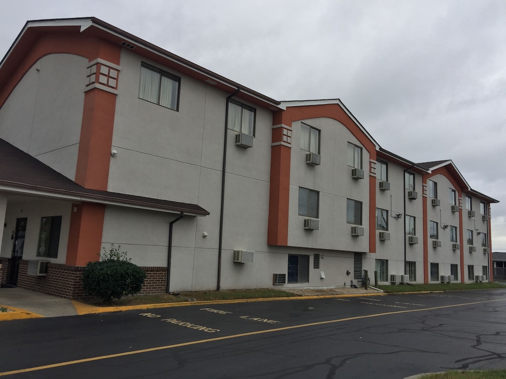 Super 8 Petersburg Hopewell 12/36