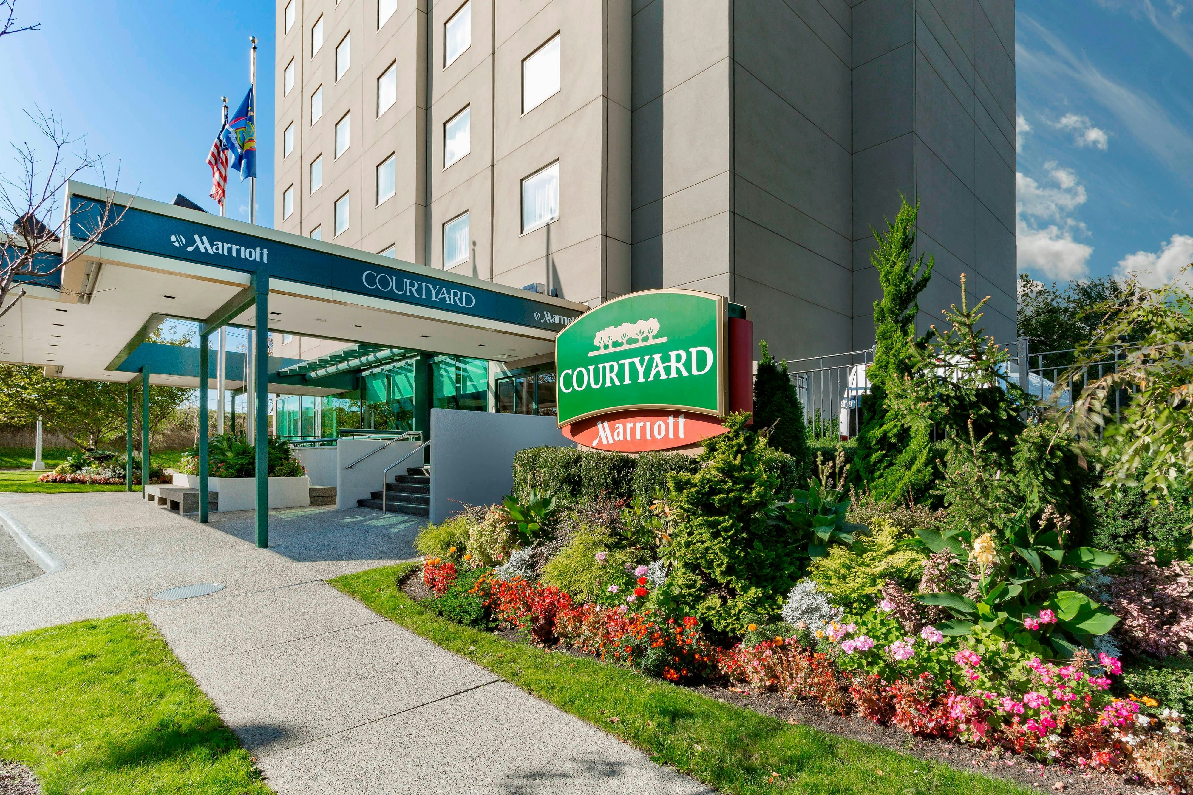 Courtyard New York Jfk Airport 19/19