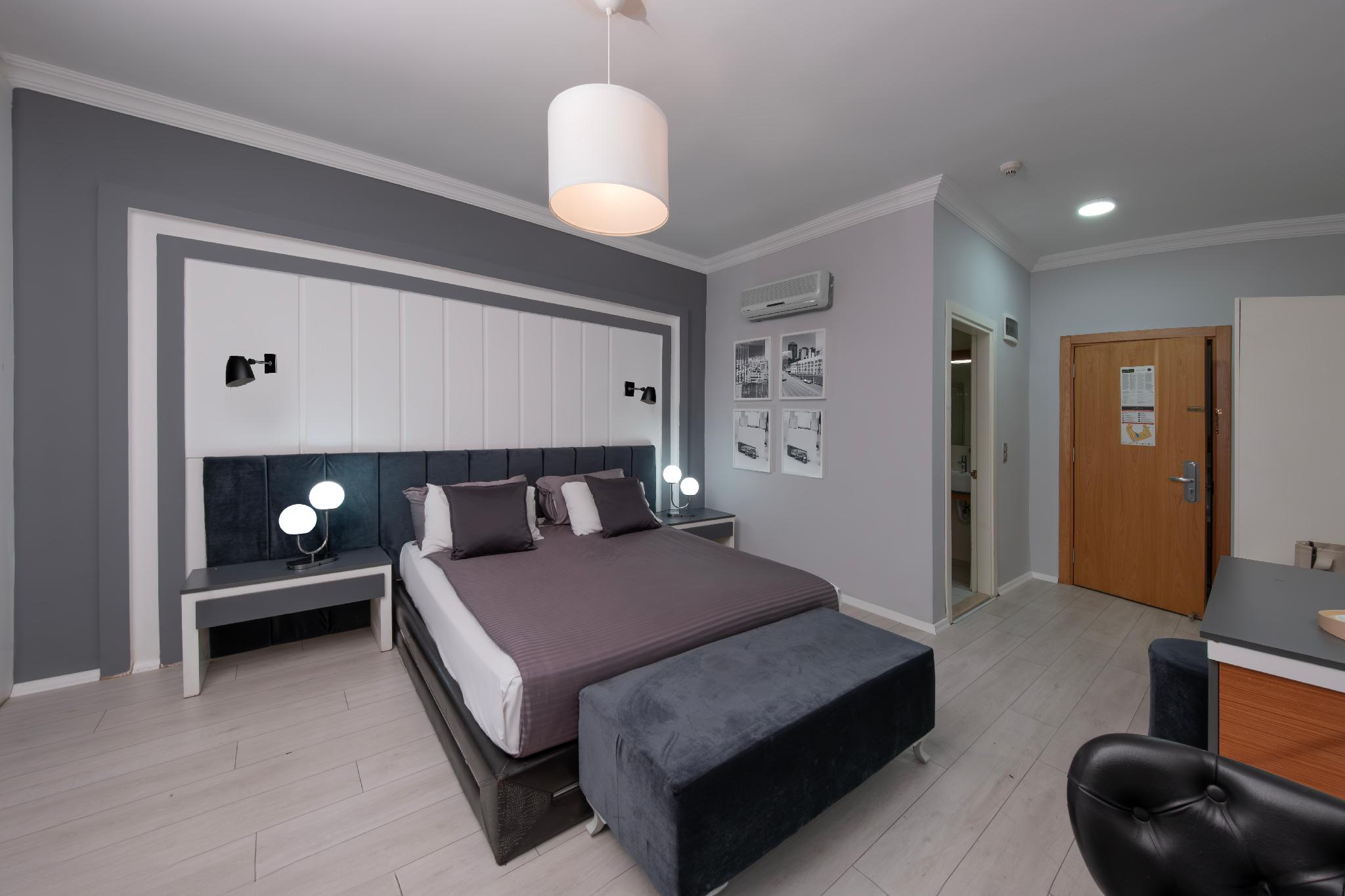 Suite, Double Bed