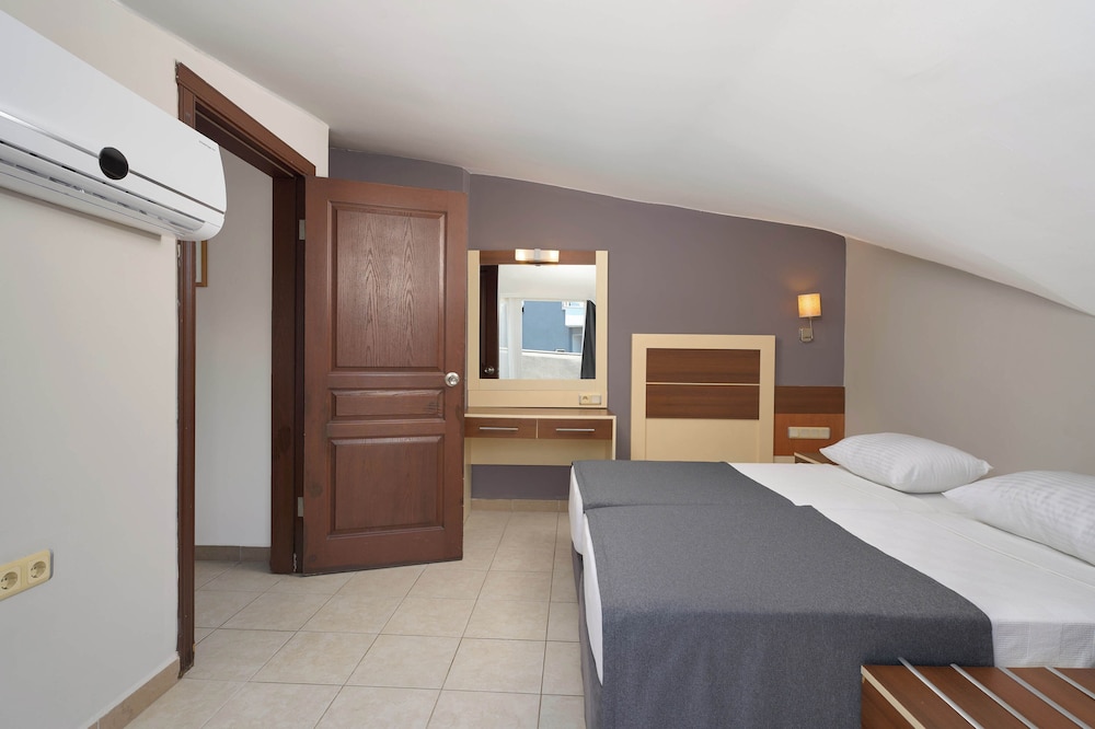 Krizantem Hotel 17/61