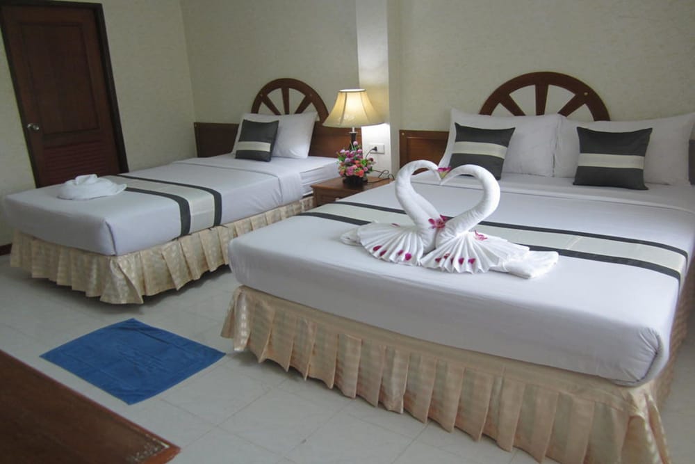 Natacha Hotel 20/35