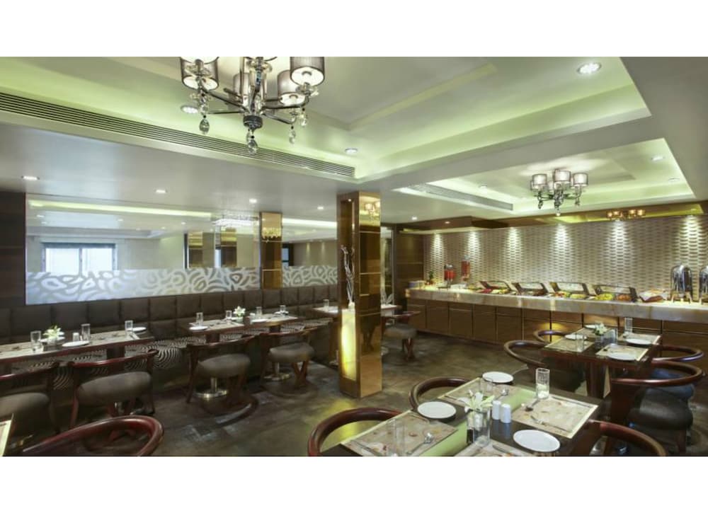Suba Palace Hotel 36/42