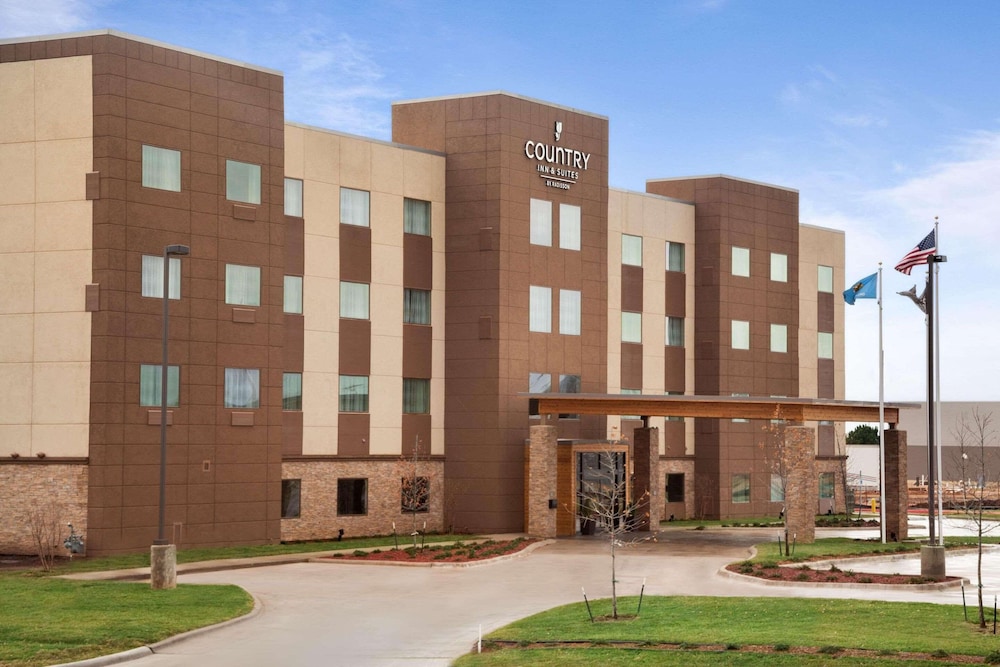 Country Inn & Suites by Radisson, Enid, OK 1/18