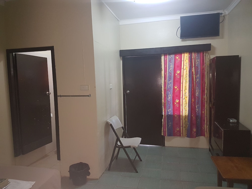 Grand Melanesian Hotel 33/50