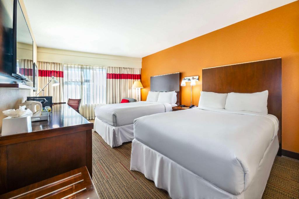Upgrade, 2 Double Beds