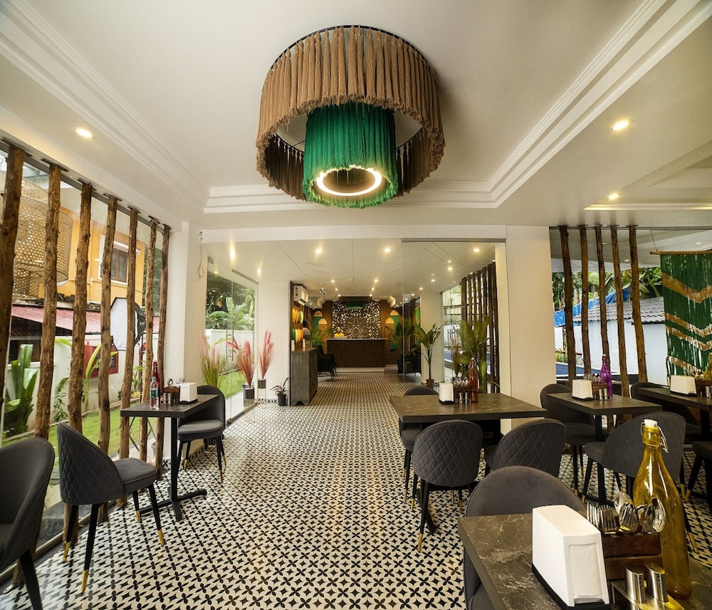 HUE GUH The Porto Candolim 18/31