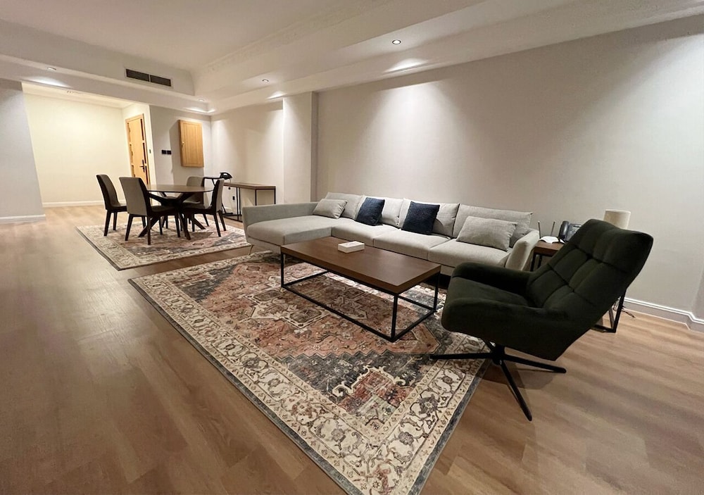 AL FARIS SUITE 2 23/50