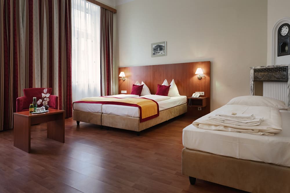 Mozart Hotel 20/60