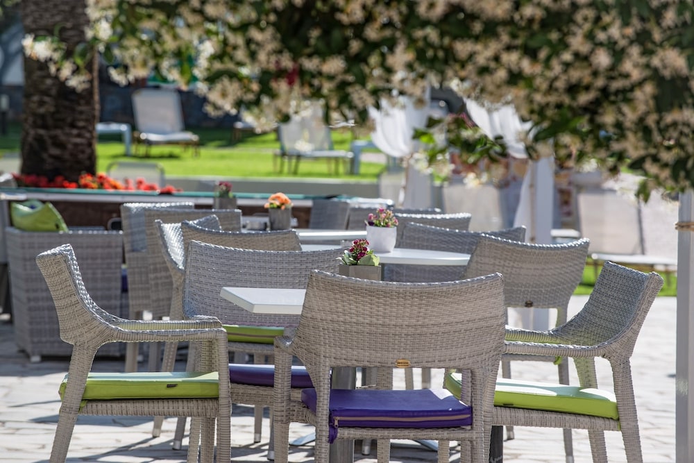 Kristalli Hotel 26/40