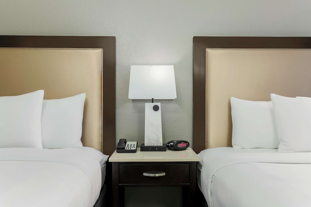 Doubletree By Hilton Austin University Area 13/58
