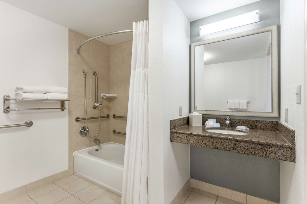 Hilton Garden Inn Albany SUNY Area 12/60