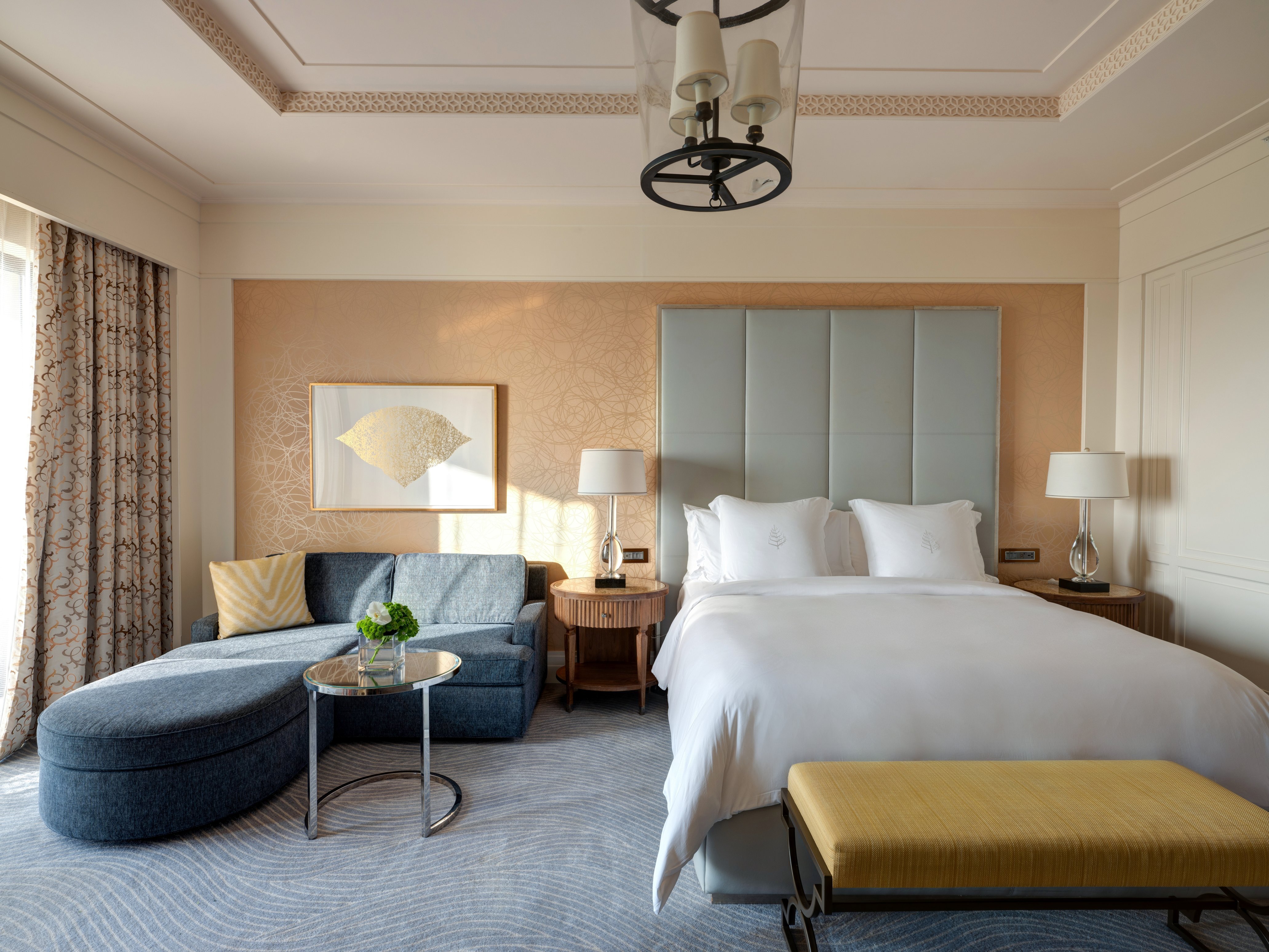 PREMIER, KING BED, SEA VIEW