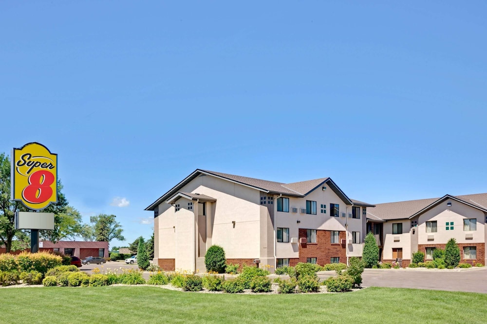 Super 8 by Wyndham Aberdeen East 3/20
