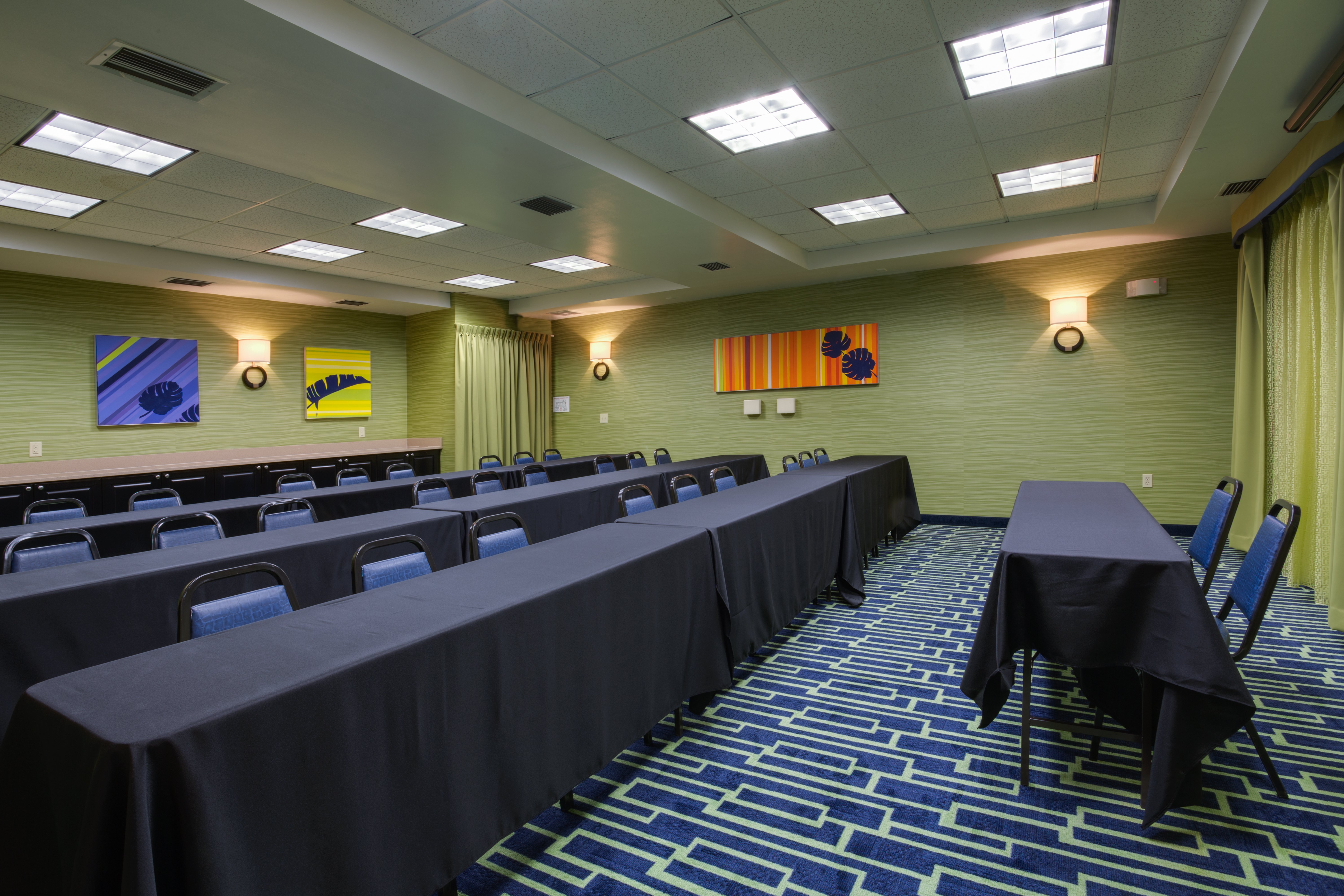 Holiday Inn Express Hotel Suites Plant City 58/70