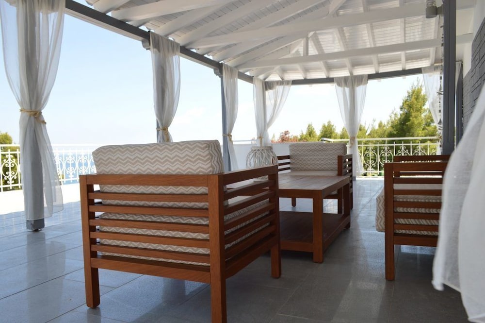 Aelia Sea View Studios 31/42