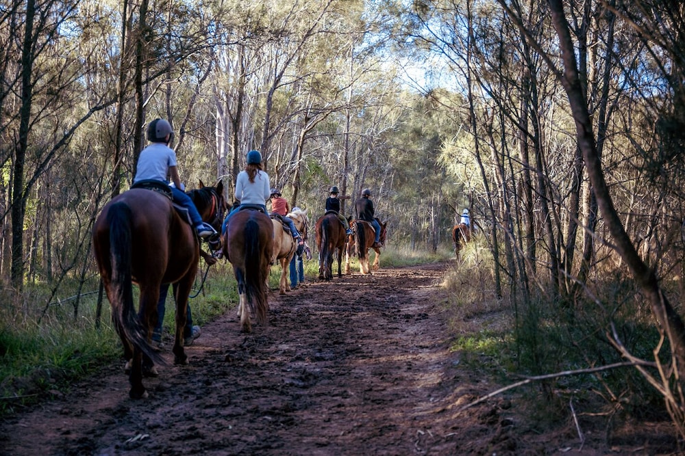 Hunter Valley Resort + Farm 30/37